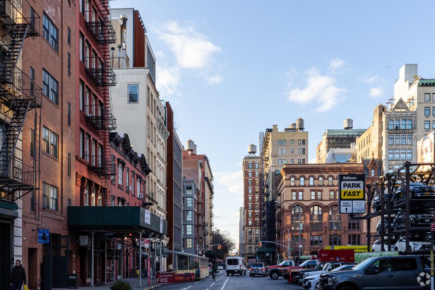 More Photos Of 25 Great Jones St, New York Apartments For Lease