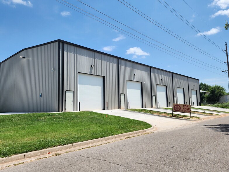 Primary Photo Of 1507 SW G Ave, Lawton Warehouse For Sale
