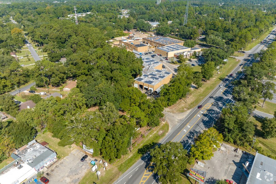 More Photos Of 4702-4708 Capital Cir NW, Tallahassee Manufacturing For Sale