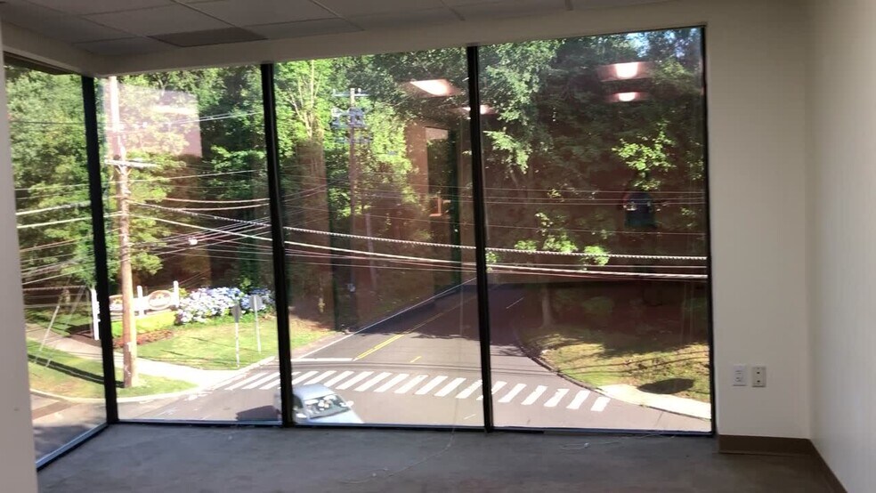 More Photos Of 30 Buxton Farm Rd, Stamford Medical For Lease