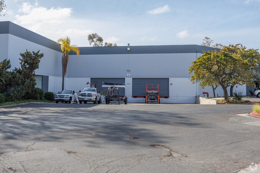 More Photos Of 7077 Consolidated Way, San Diego Warehouse For Lease