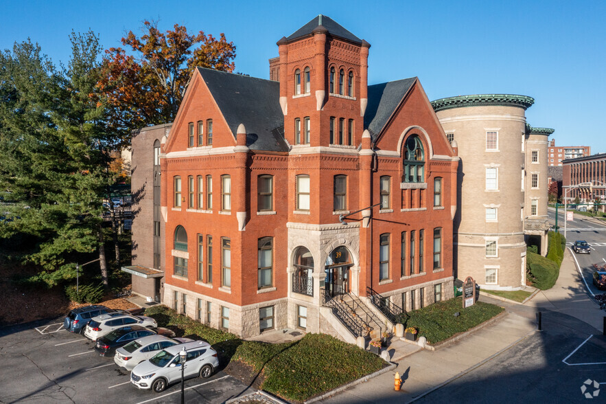 Primary Photo Of 39 Salisbury St, Worcester Office For Sale