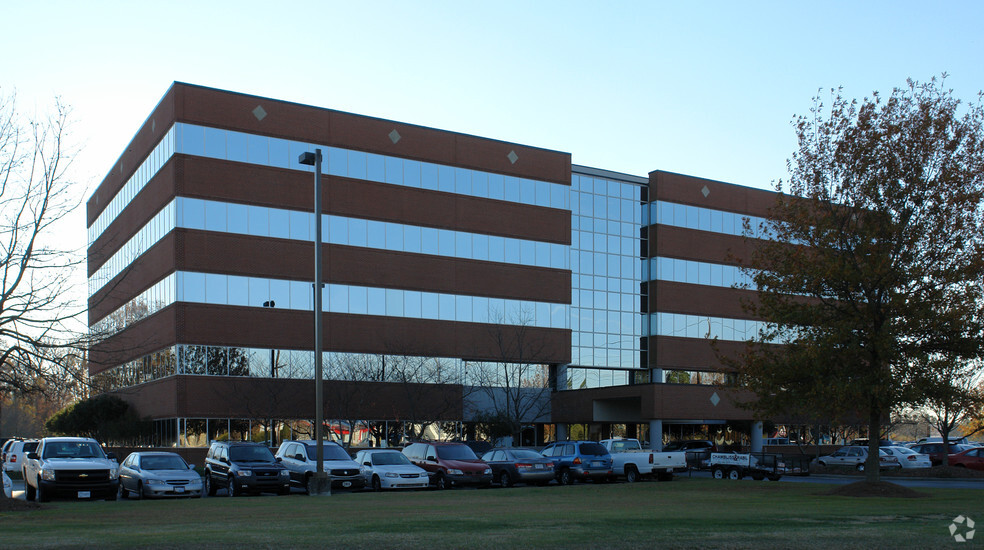 Primary Photo Of 901 N Winstead Ave, Rocky Mount Medical For Lease