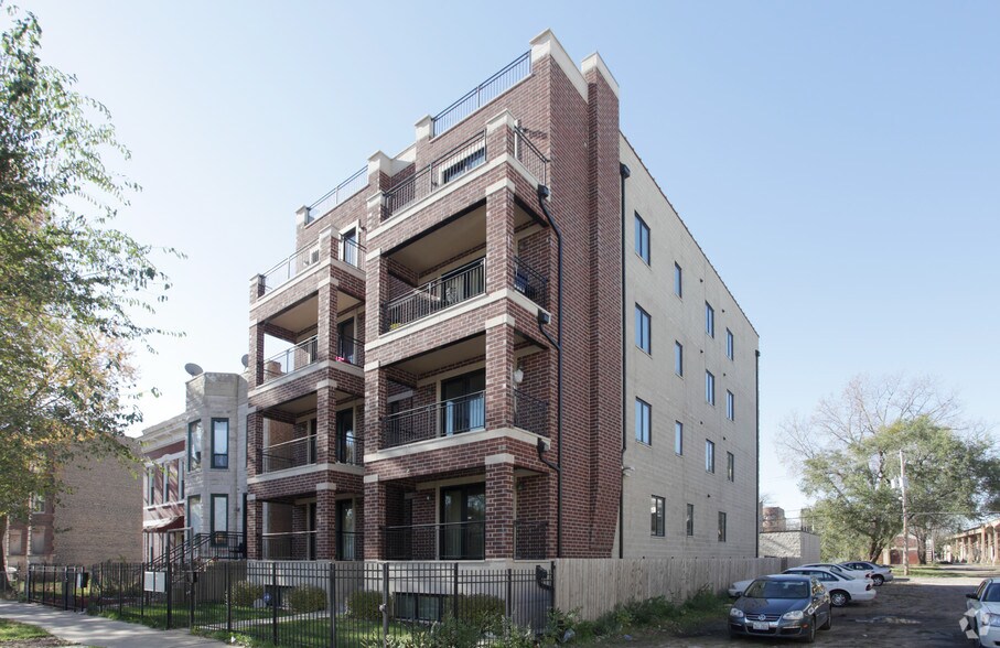 More Photos Of 4012 S Indiana Ave, Chicago Apartments For Sale