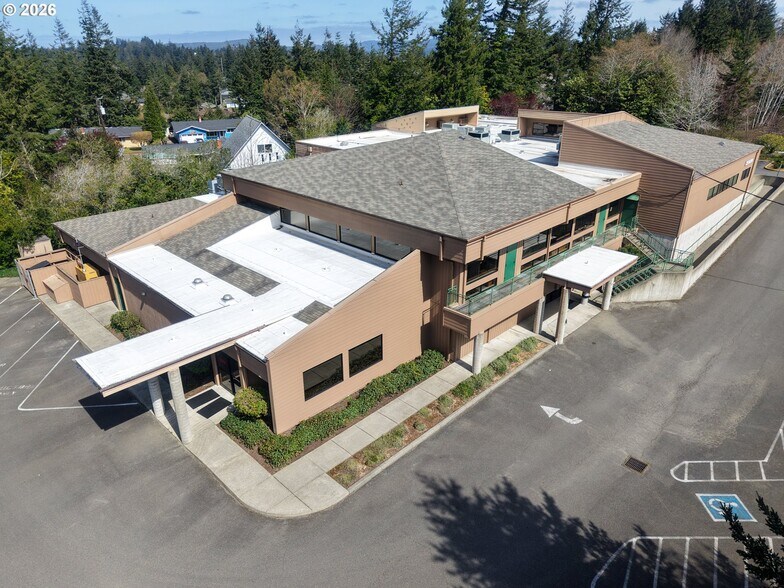 More Photos Of , Coos Bay Office For Sale