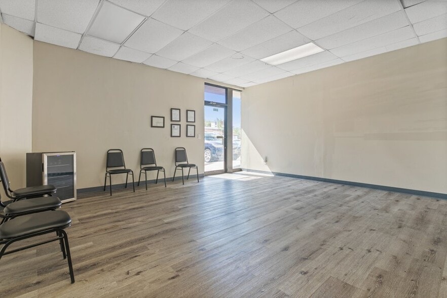 More Photos Of 6701 Beach Blvd, Jacksonville Freestanding For Lease