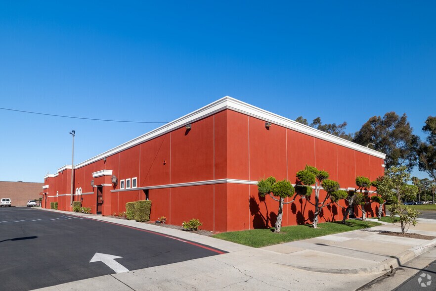 More Photos Of 2606 Sepulveda Blvd, Torrance Freestanding For Lease