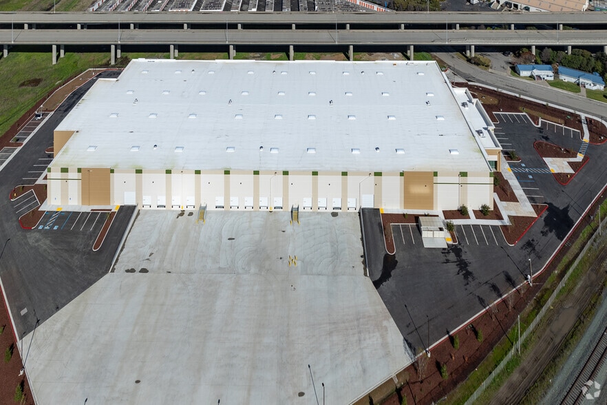 More Photos Of 3450 Collins Ave, Richmond Distribution For Lease