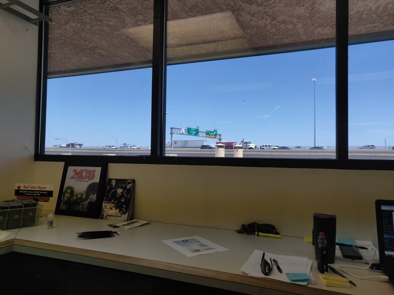 More Photos Of 2401 S 24th St, Phoenix Research And Development For Sale