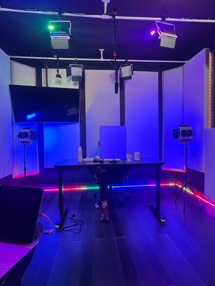 More Photos Of 3001 Red Hill Ave, Costa Mesa Light Manufacturing For Lease