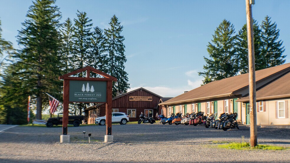 More Photos Of 32600 N State Route 44, Slate Run Hotel For Sale