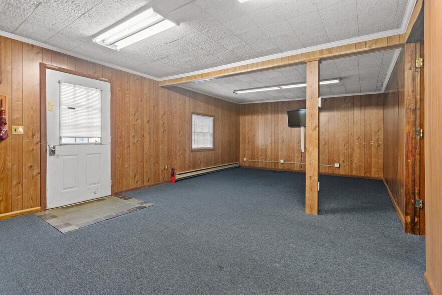 More Photos Of 676 Boston Post Rd, Darien Office For Sale