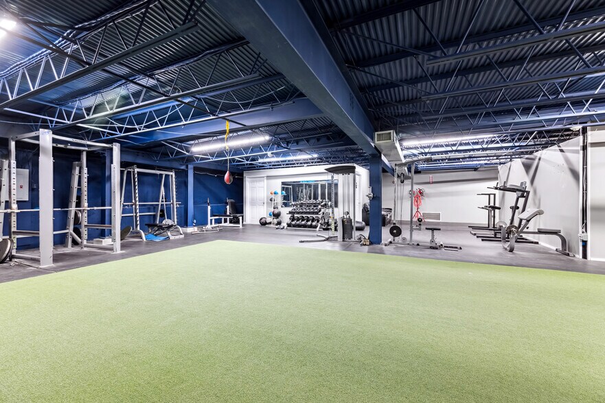 More Photos Of 322 Wanaque Ave, Pompton Lakes Storefront For Lease