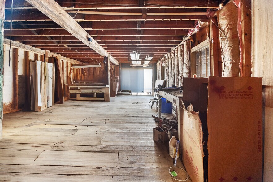More Photos Of 5346 Canal St, Durhamville Storefront Retail Residential For Sale
