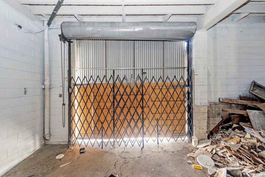 More Photos Of 4810 Firestone Blvd, South Gate Unknown For Lease