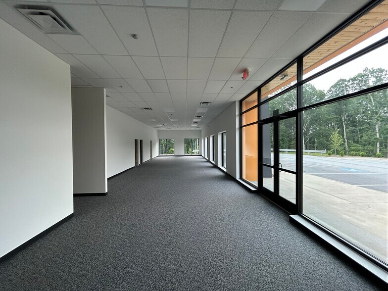 More Photos Of 150 Southridge Pky, Bessemer City Distribution For Lease