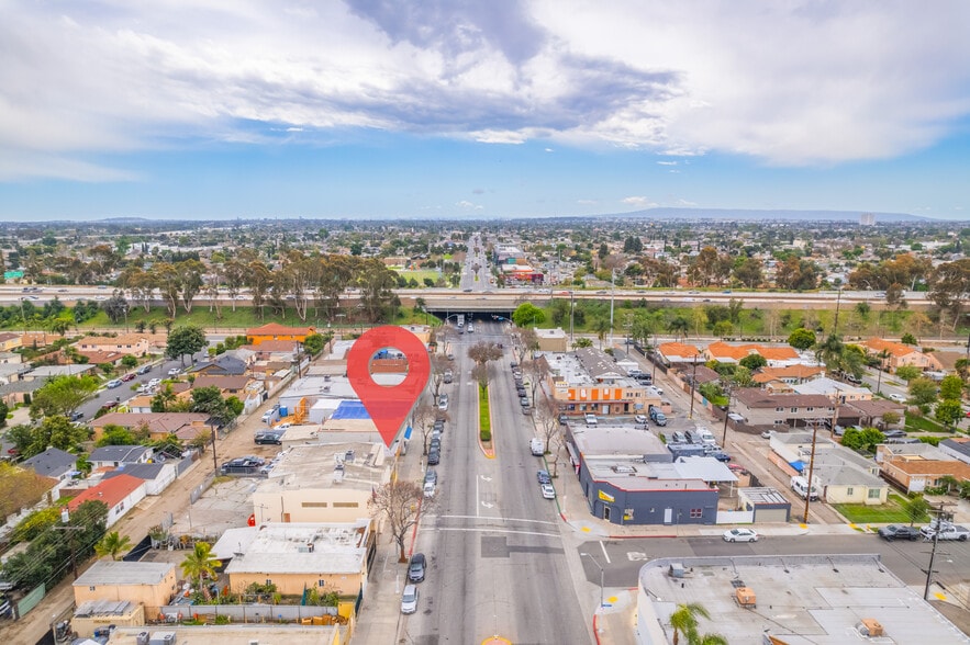More Photos Of 11640 Atlantic Ave, Lynwood Storefront Retail Office For Sale