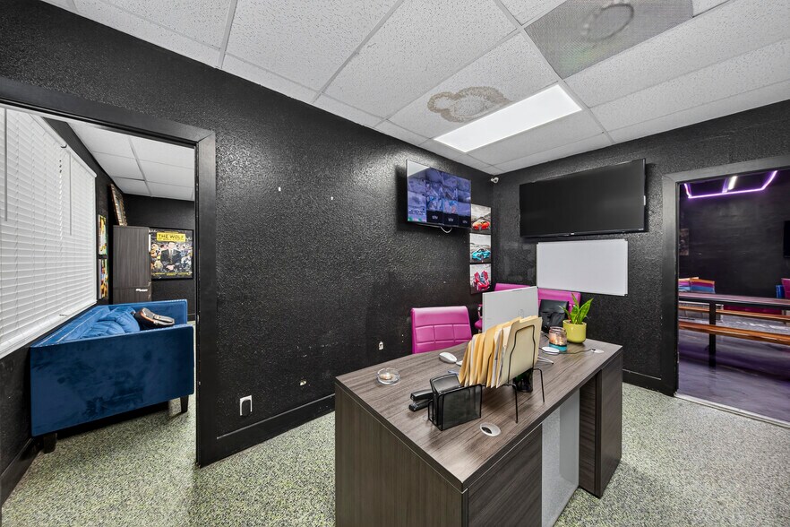 More Photos Of 1090 S 56th Ave, Hollywood Auto Repair For Sale