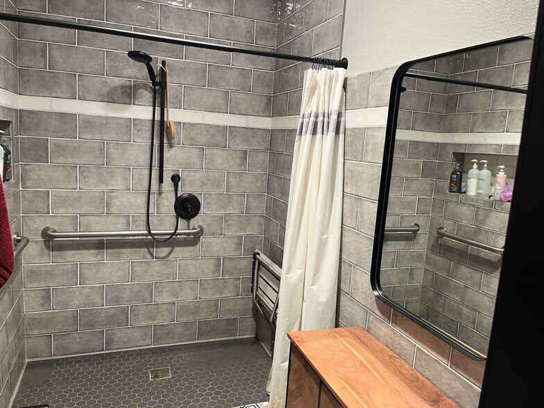 More Photos Of 1098 Lincoln Ave, San Jose Loft Creative Space For Lease