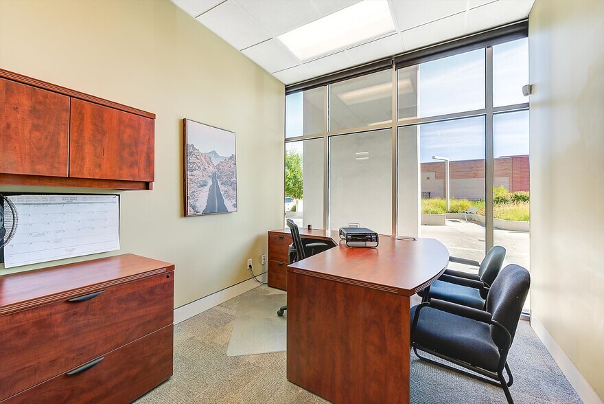 More Photos Of 2040 Springfield Rd, Kelowna Apartments For Sale