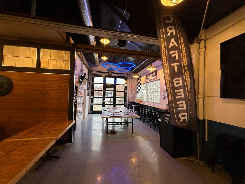 More Photos Of 309 N Main St, Auburn General Retail For Sale