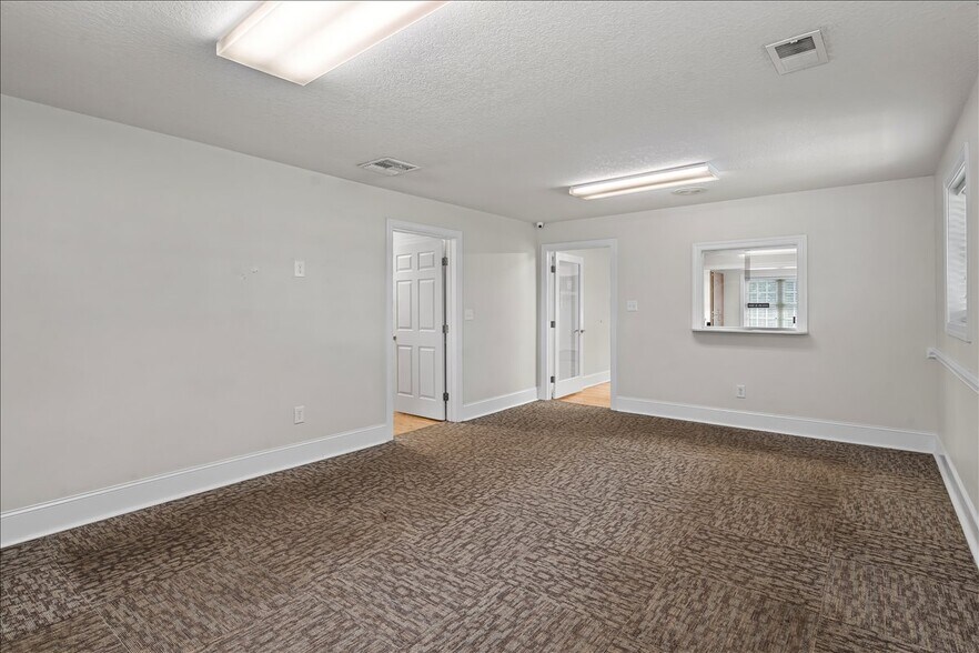 More Photos Of 492 W Main St, Forest City Freestanding For Sale