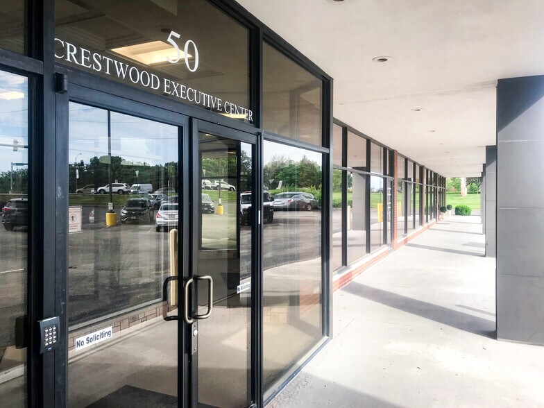 More Photos Of 50 Crestwood Executive Ctr, Saint Louis Office For Lease