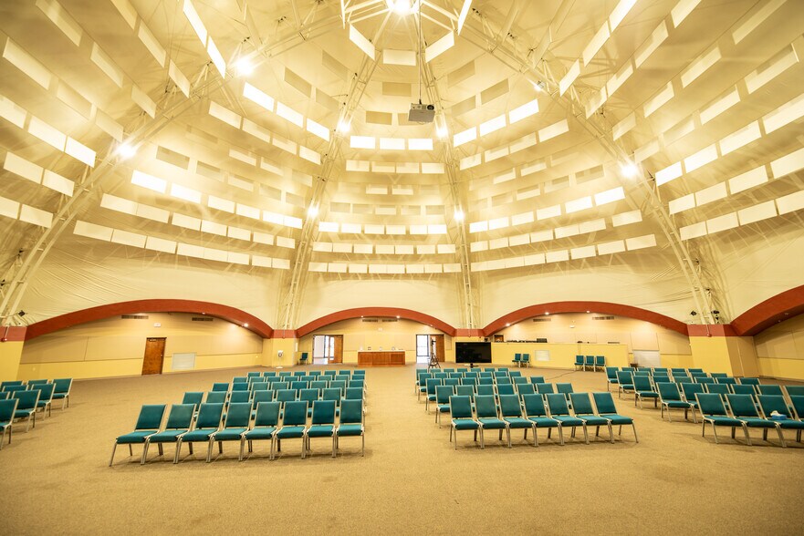 More Photos Of 6990 142nd Ave, Largo Religious Facility For Sale