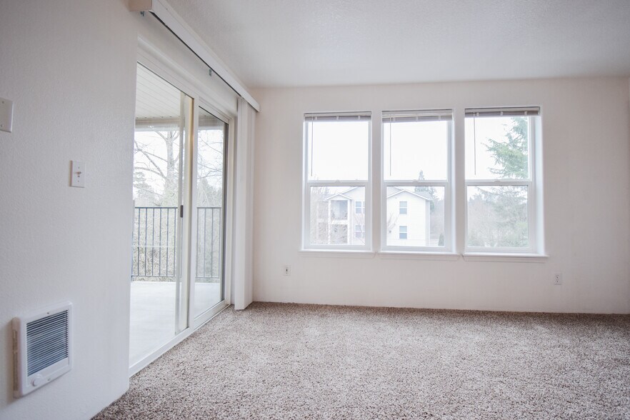 More Photos Of 8824-8828 SE Flavel St, Portland Apartments For Sale