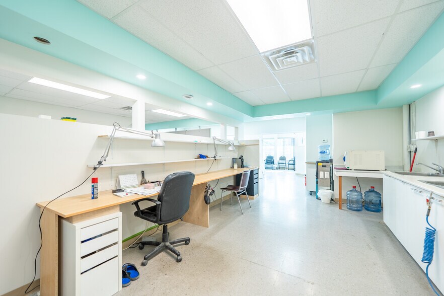 More Photos Of 3160 Parsons Rd NW, Edmonton Office Residential For Sale