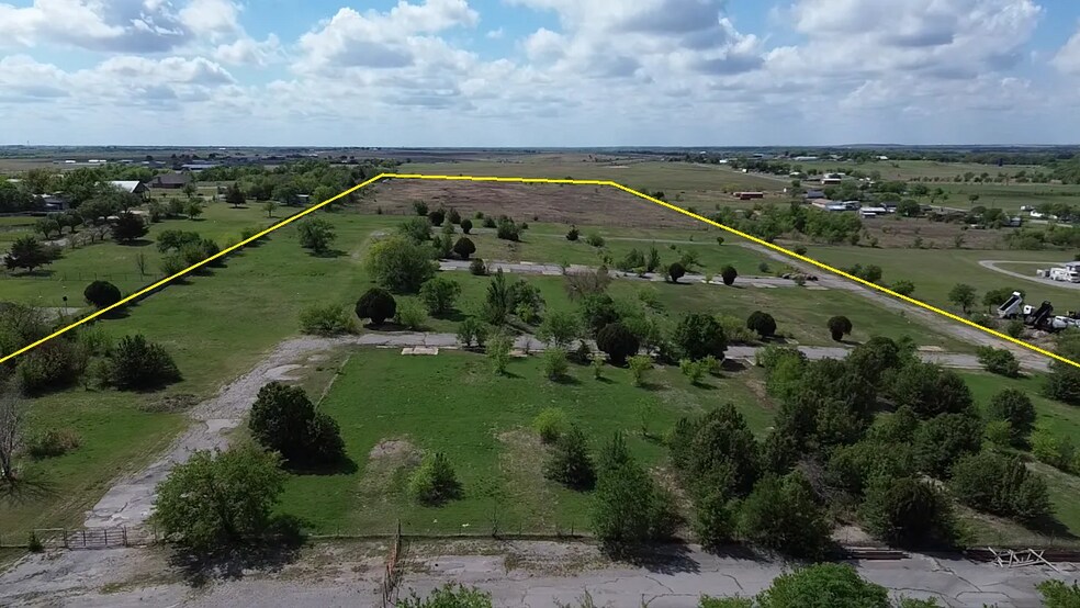 More Photos Of 2311 SE Lee Blvd, Lawton Self Storage For Sale