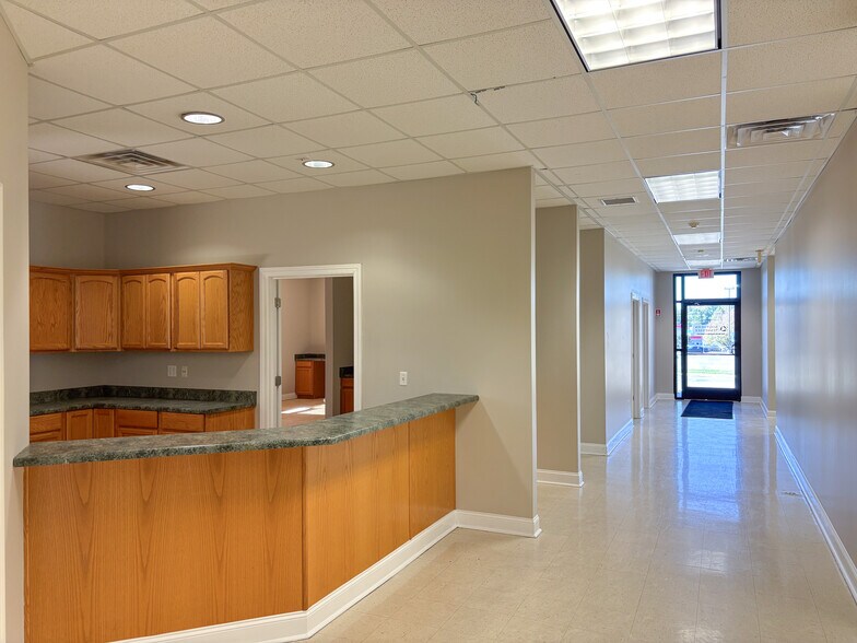 More Photos Of 100 Hunters Ln, Tullahoma Medical For Lease