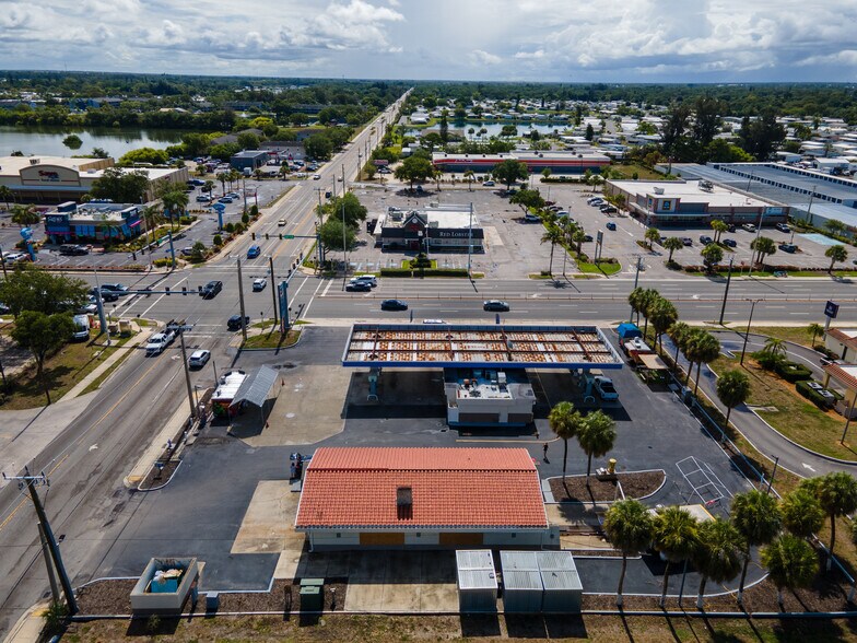 More Photos Of 5704 14th St W, Bradenton Convenience Store For Sale