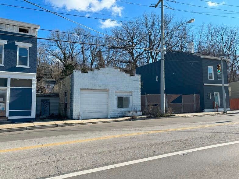 More Photos Of 1664 Frederick Ave, Cincinnati Freestanding For Sale