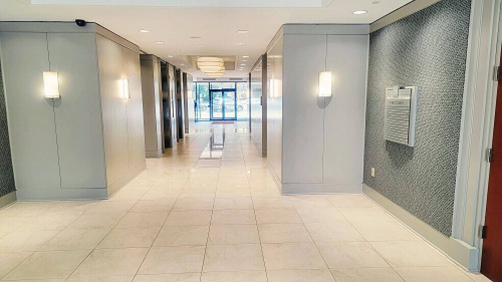 More Photos Of 56 Perimeter Ctr E, Atlanta Office For Lease