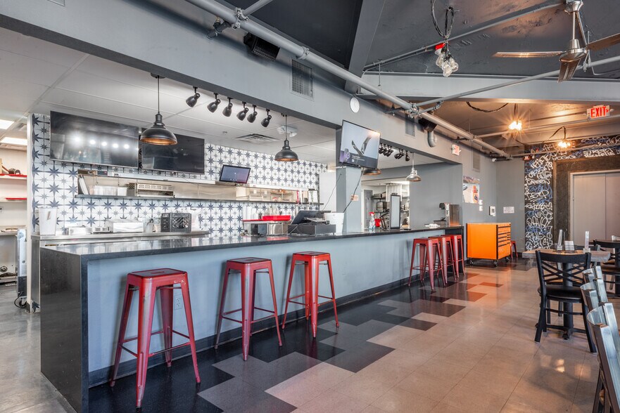 More Photos Of 37 S Water St, Henderson Office Residential For Lease