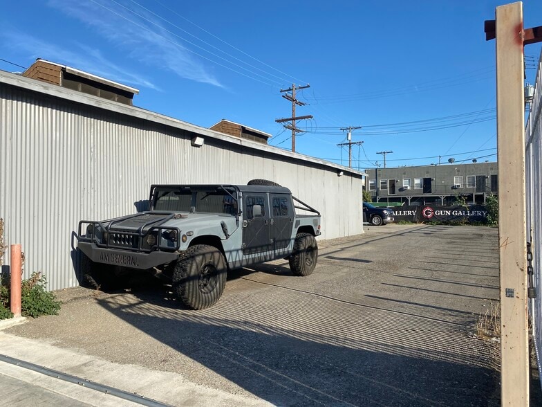 More Photos Of 414 Fernando Ct, Glendale Warehouse For Lease