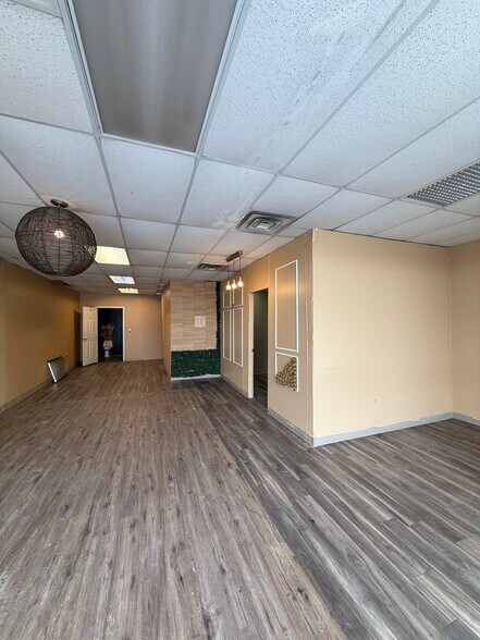 More Photos Of 22500-22590 Telegraph Rd, Southfield Unknown For Lease