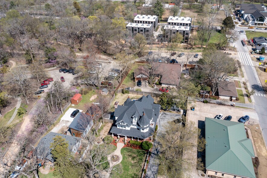 More Photos Of 306 N Main St, Bentonville Hospitality For Sale