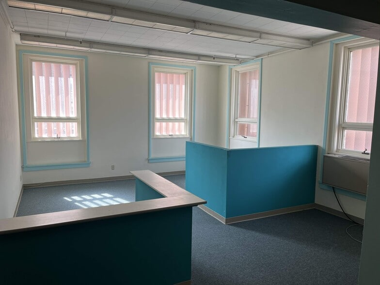 More Photos Of 101 Central Ave, Great Falls Storefront Retail Office For Sale