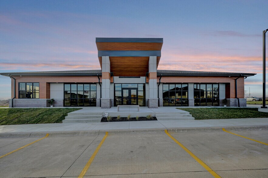 Primary Photo Of 8420 Amber Hill Rd, Lincoln Medical For Lease