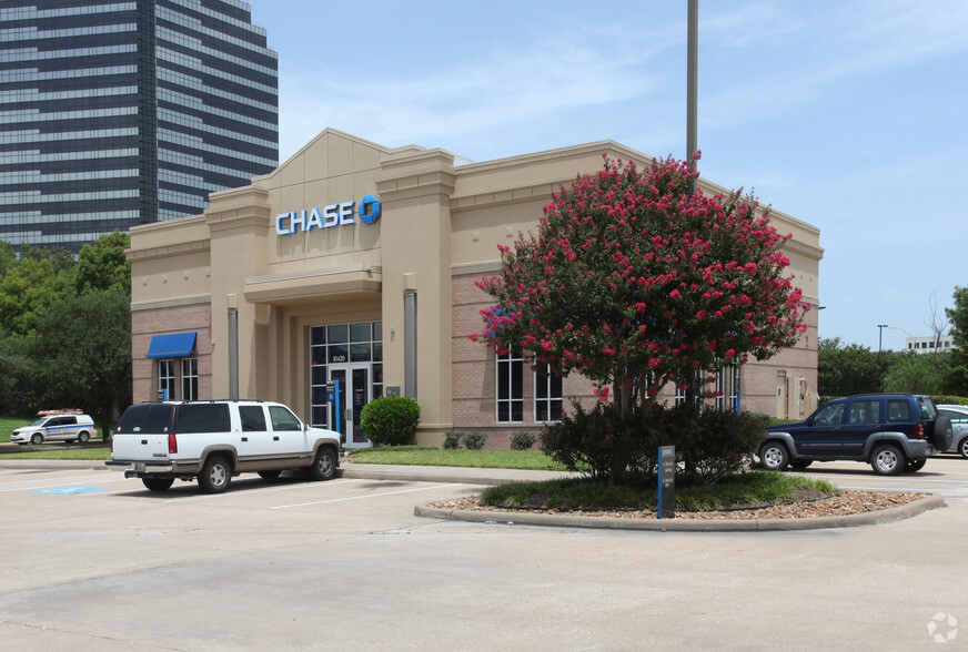 Primary Photo Of 10420 Westheimer Rd, Houston Bank For Lease