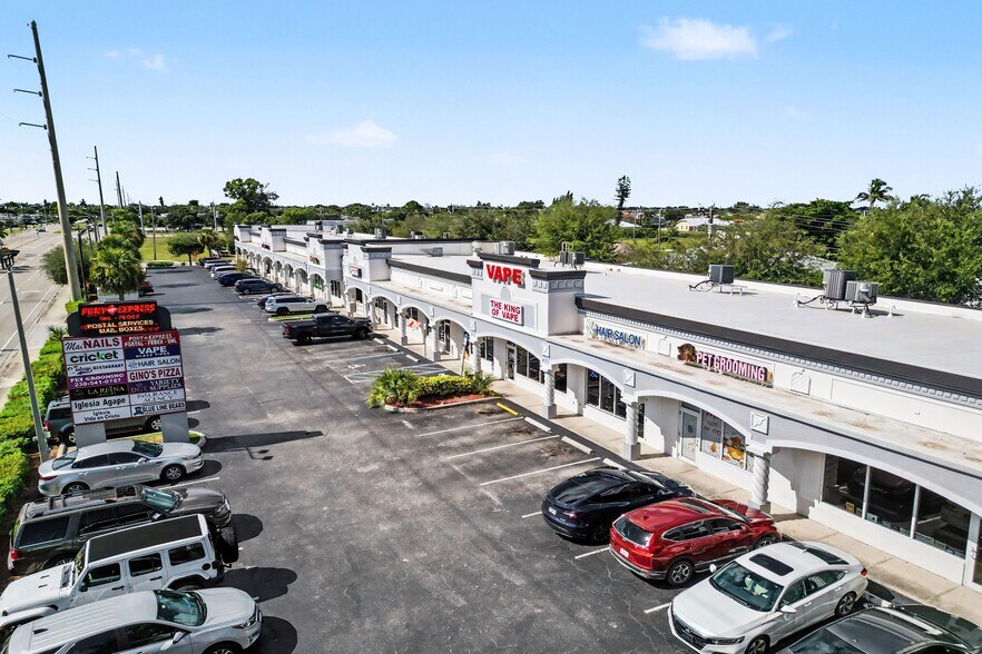 More Photos Of 3028 Santa Barbara Blvd, Cape Coral Unknown For Lease