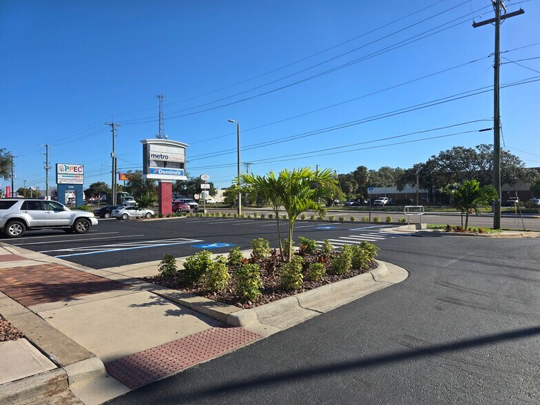 More Photos Of 1702 N 50th St, Tampa Unknown For Lease