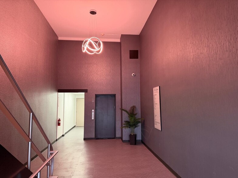 More Photos Of 1033-1061 Bloomfield Ave, Clifton Storefront Retail Office For Lease