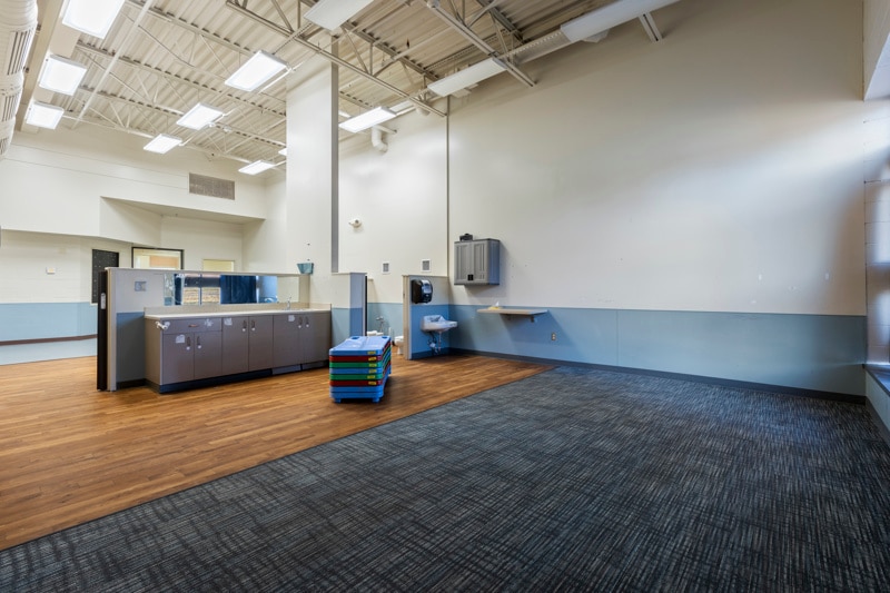 More Photos Of 702 E Grand Ave, Ponca City Office For Sale