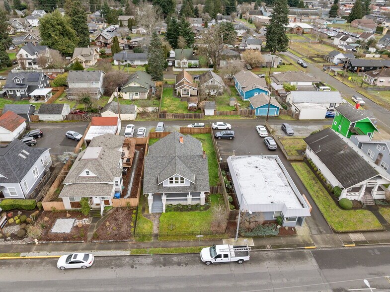 More Photos Of 413 2nd St NE, Puyallup Office For Sale