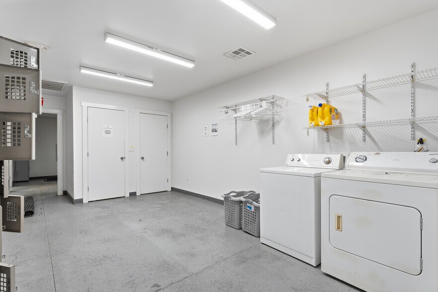 More Photos Of 22900 W Skelly Rd, Haskell Light Manufacturing For Sale