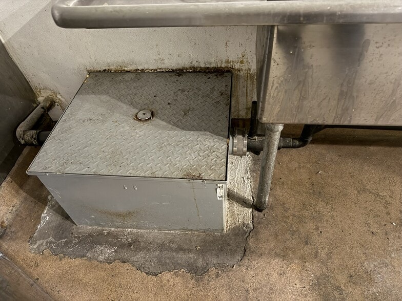 More Photos Of 7980-8000 Amador Valley Blvd, Dublin Unknown For Lease