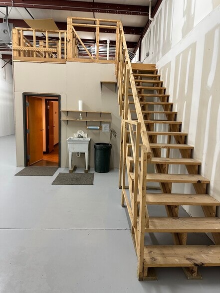More Photos Of 2270 Pendley Rd, Cumming Warehouse For Sale